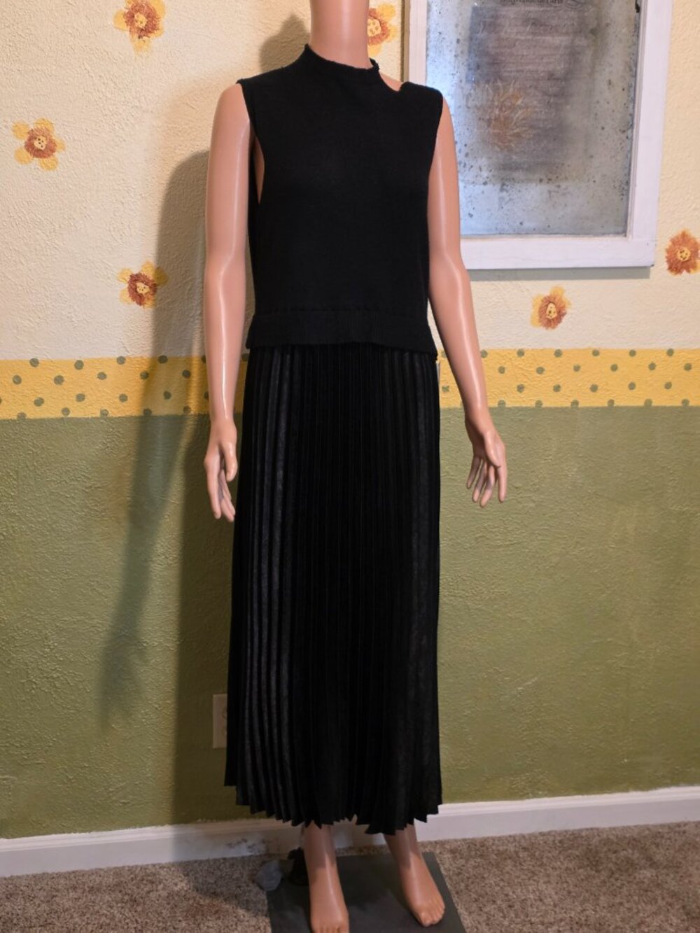 Max Studio Mock Neck Sleeveless Twofer Dress NWT Small Flawed Repairable - Picture 2 of 13